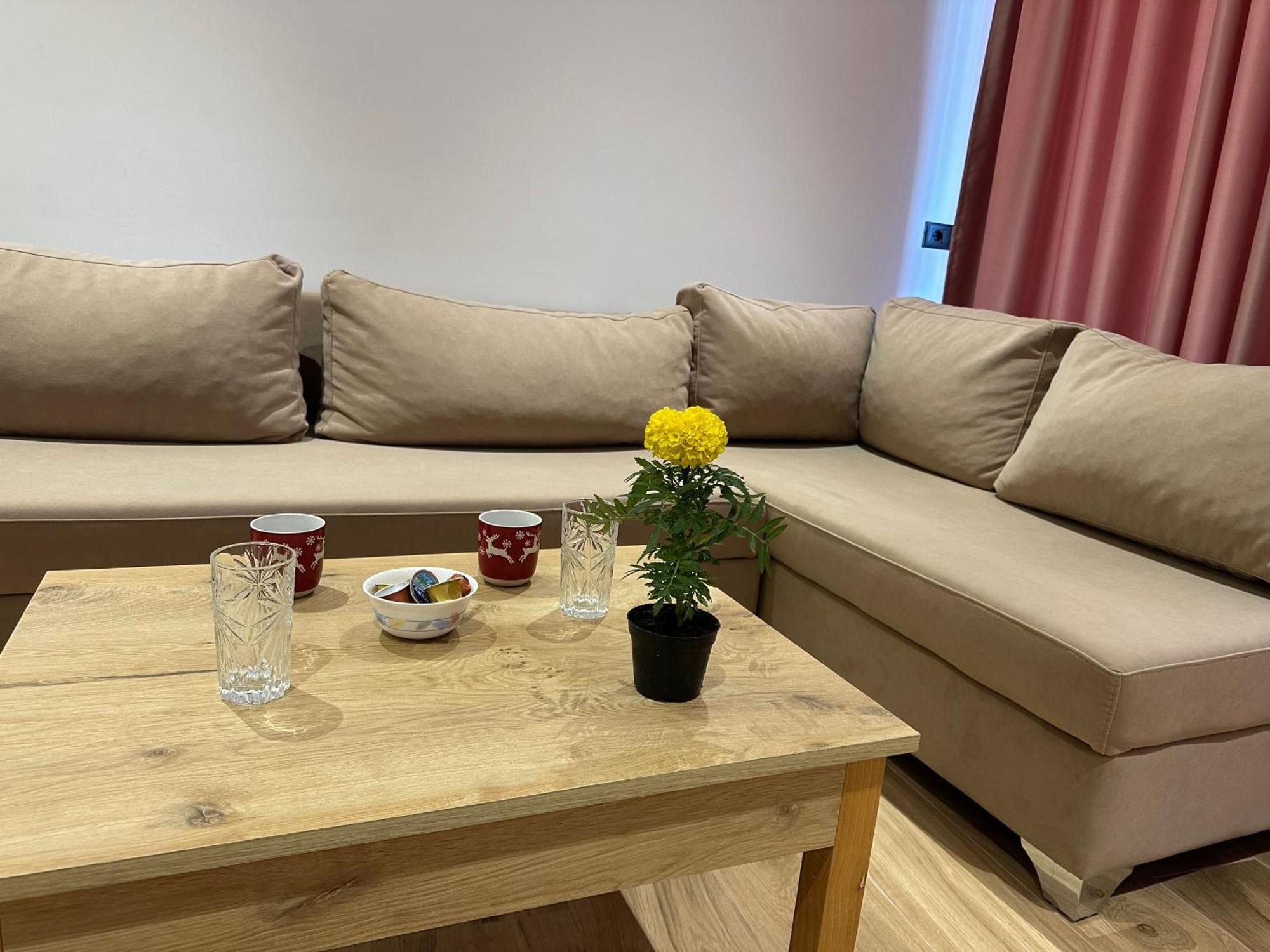 Suites Kozi Sarandë Exteriör bild